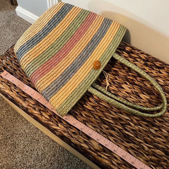 Bundle of 2 Colorful Striped Beach Bags ☀️ - Picture 12 of 13